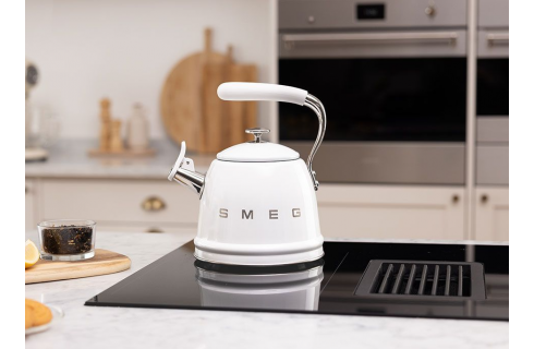 Smeg Whistling Stove 2.3L Kettle